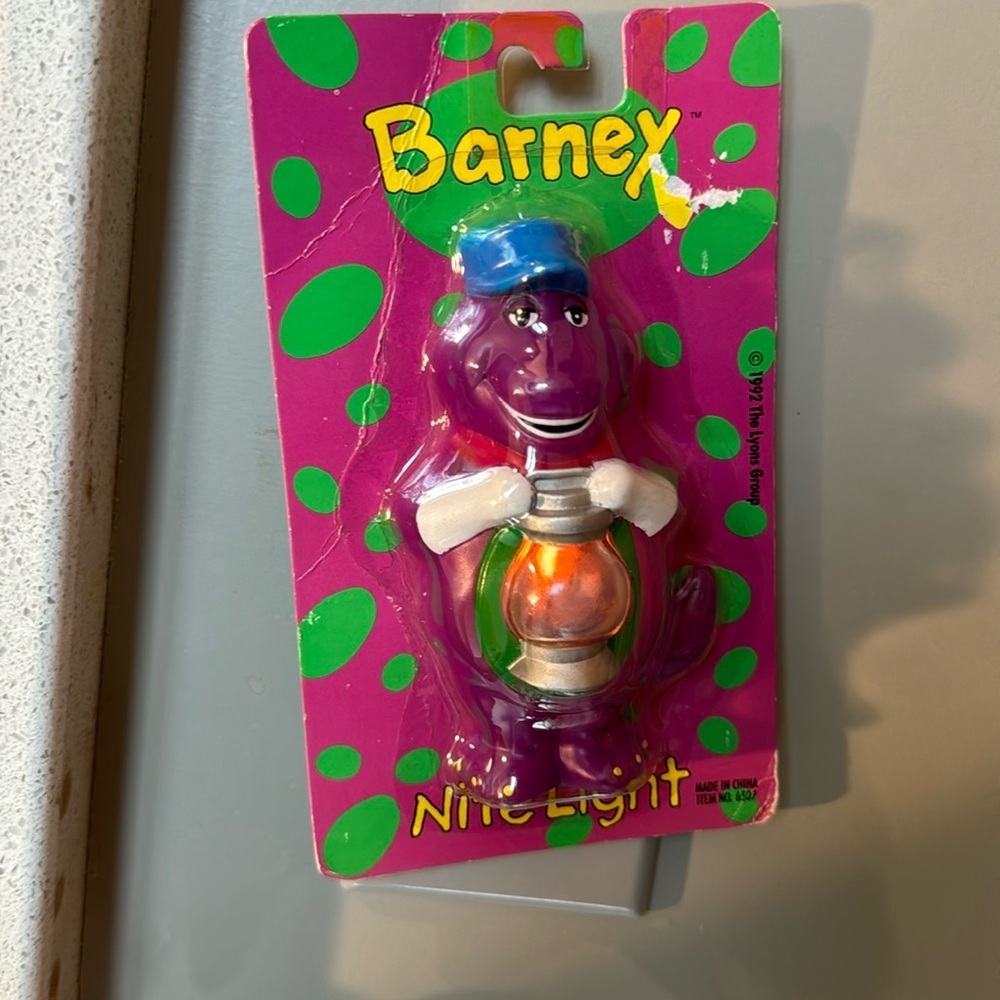 Vintage 1992 Plastic Barney the Dinosaur Wall Nite Lite Night Light works!